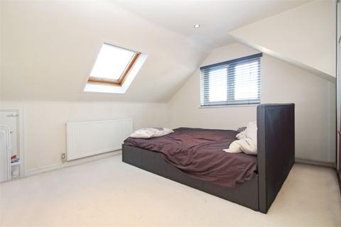 4 bedroom detached bungalow for sale - UXBRIDGE, Greater London