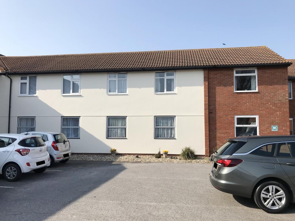 22 Haven Croft Court, North Street, WaltononTheNaze, Essex 1 bed