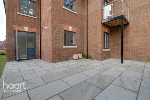 2 bedroom apartment to rent, Epsom Road, Guildford