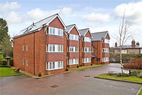 2 bedroom apartment for sale, Kynance Apartments, Salisbury Road, Marlborough, Wiltshire, SN8