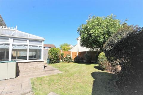 3 bedroom semi-detached house for sale, Rowhedge, Hutton CM13