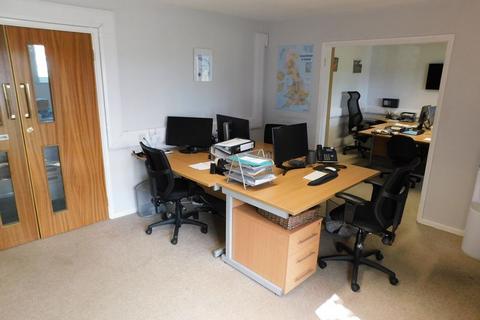 Office to rent, Ruston Road, Alma Park, Grantham