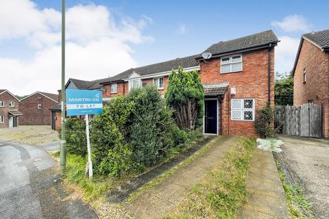 2 bedroom terraced house to rent, Berkeley Drive, Basingstoke RG22