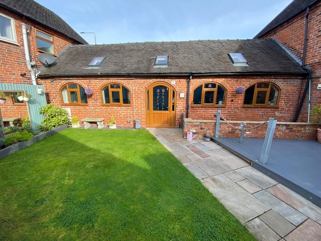 Farmhouse Mews, Findern, Derby 2 bed barn conversion for sale £315,000