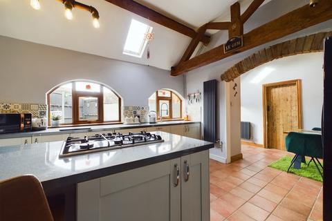 2 bedroom barn conversion for sale, Farmhouse Mews, Findern, Derby