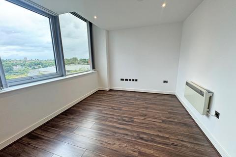 2 bedroom apartment to rent, Churchill Place, Basingstoke RG21