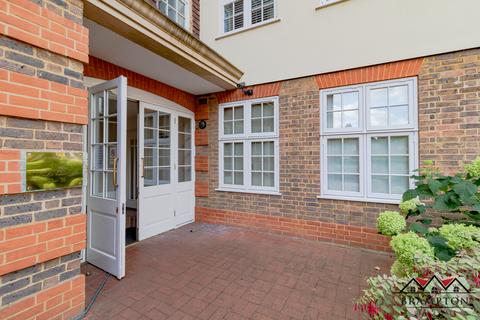 2 bedroom flat to rent, Heathview Court, Golders Green, NW11