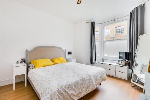 1 bedroom flat to rent, Warriner Gardens, London