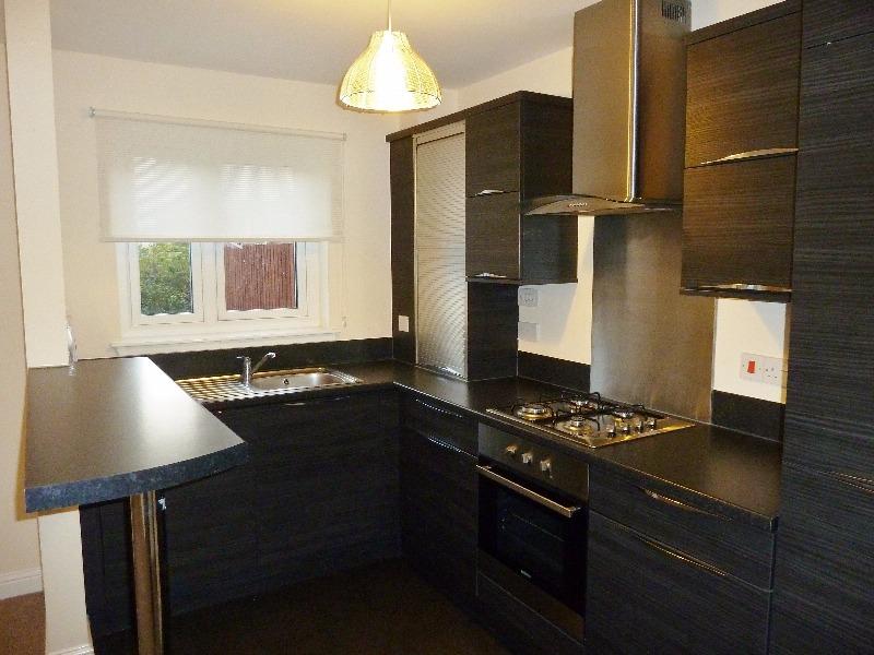 Erskine Street, St. Ninians, Stirling, FK7 2 bed semidetached house to