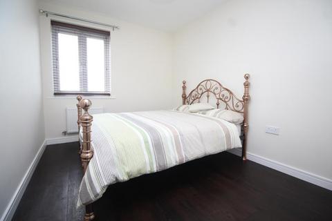 2 bedroom apartment to rent, Cicero Crescent, Fairfields