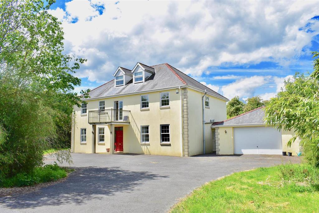 Maidens Grove, Llandybie, Ammanford 7 bed detached house £379,950