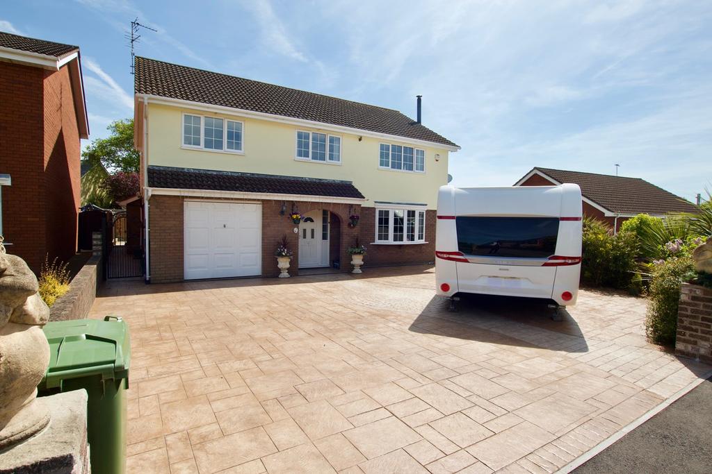 The Briars, Magor, Magor, NP26 5 bed detached house £449,950