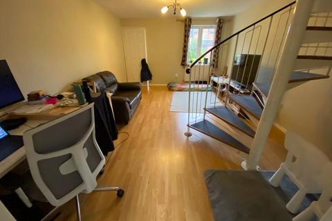 2 bedroom terraced house to rent, Dewfalls Drive, Bristol