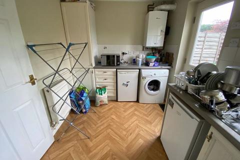 2 bedroom terraced house to rent, Dewfalls Drive, Bristol