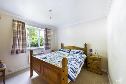 undefined, Flat 1 Canberra Court