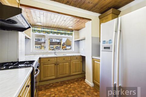 3 bedroom semi-detached house to rent, Colwell Drive, Witney, Oxfordshire, OX28