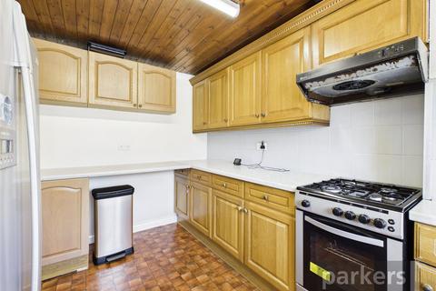 3 bedroom semi-detached house to rent, Colwell Drive, Witney, Oxfordshire, OX28