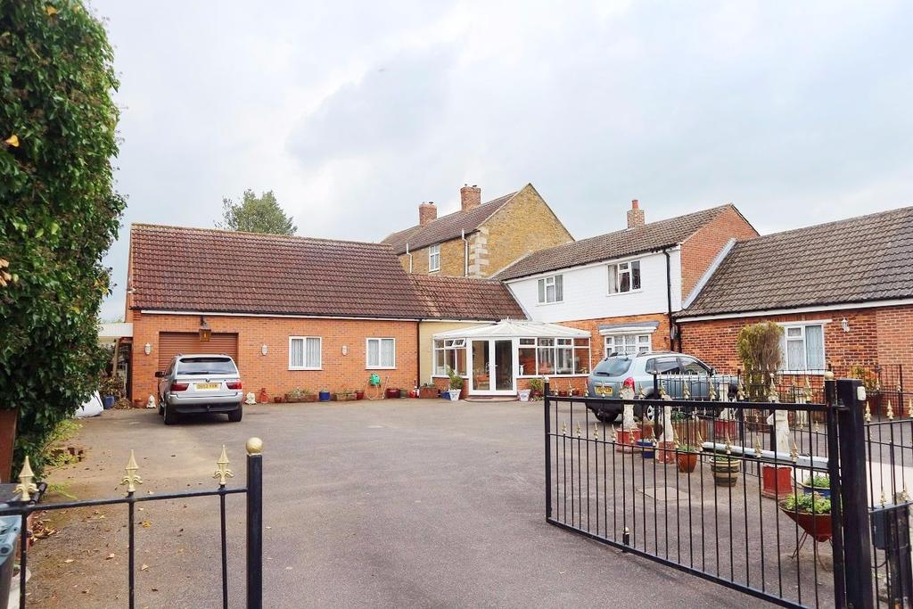 Pond Street, Great Gonerby, Grantham NG31 1 bed village house for sale £380,000