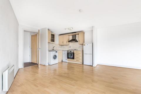 2 bedroom apartment to rent, Tudor Way,  Knaphill,  GU21