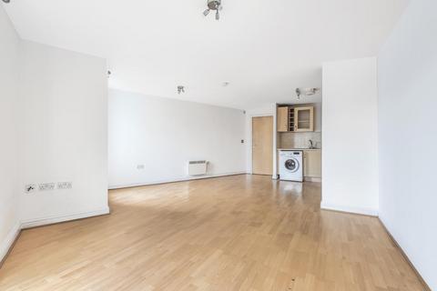 2 bedroom apartment to rent, Tudor Way,  Knaphill,  GU21
