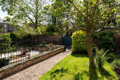 4 bedroom terraced house to rent, Mount Parade, York, YO24