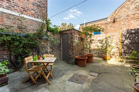 4 bedroom terraced house to rent, Mount Parade, York, YO24