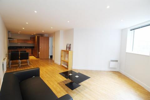 2 bedroom apartment to rent, Projection West, Merchants Place, Reading, RG1