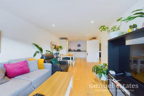 1 bedroom flat for sale, Vista House, Chapter Way, Colliers Wood, SW19