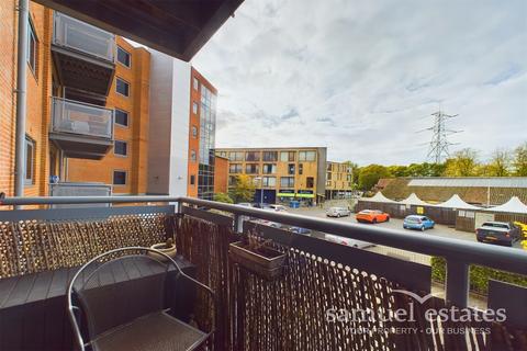 Flat 13, Vista House, 2 Chapter Way, London, SW19 2RY