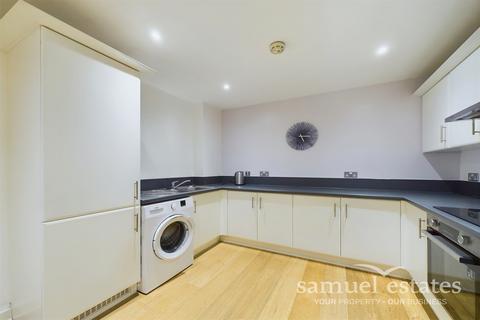 Flat 13, Vista House, 2 Chapter Way, London, SW19 2RY