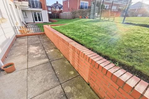 2 bedroom apartment to rent, The Wickets, Moor Road North, Gosforth