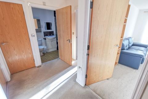 2 bedroom apartment to rent, The Wickets, Moor Road North, Gosforth