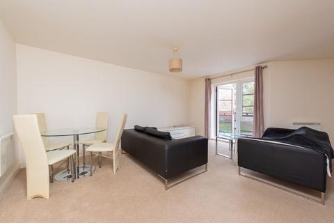 1 bedroom apartment to rent, Wallis Square, Farnborough, GU14