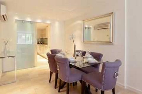 2 bedroom apartment to rent, Young Street, Kensinton, Hyde Park W8