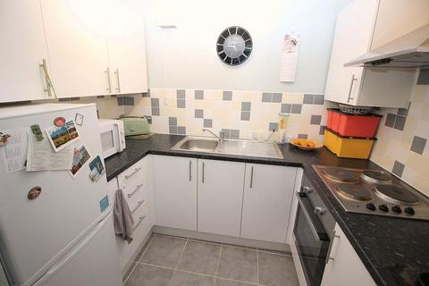 1 bedroom retirement property for sale, Glen Court 8 Station Road Sidcup