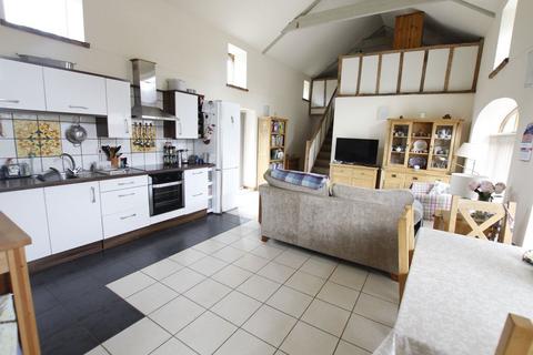 2 bedroom barn conversion to rent, Llanfihangel Talyllyn, Brecon, LD3
