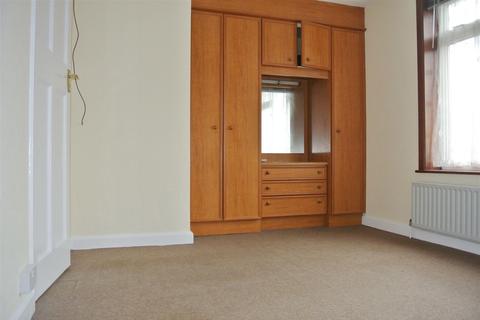 2 bedroom terraced house to rent - Station Road, Whitstable