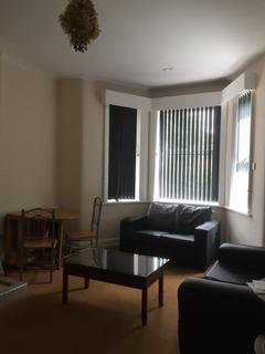 2 bedroom ground floor flat to rent, Flat 2 Rusholme Gardens 176, Wilmslow Road, Manchester