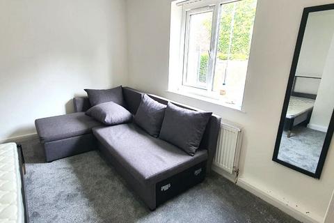 Studio to rent, 2 Glenthorne House, DN1