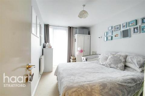 1 bedroom flat to rent, Thomas Frye Court, Stratford High Street, E15