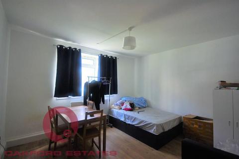 4 bedroom flat to rent, Bridgeway Street, Euston, London NW1