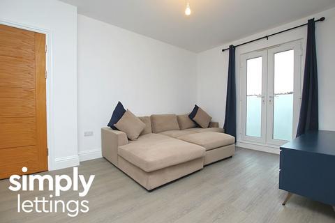 2 bedroom flat to rent, Old Shoreham Road, Brighton