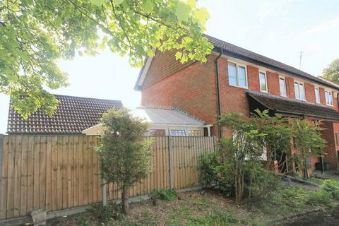 1 bedroom end of terrace house to rent, Central Princes Risborough