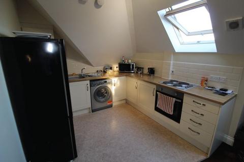 1 bedroom apartment to rent - Superb studio flat - Southbourne £795.00 - Available May