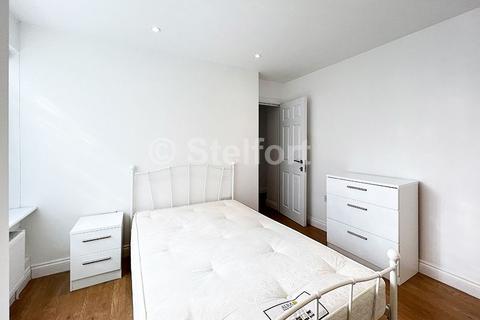 2 bedroom flat to rent, Junction Road, London, N19