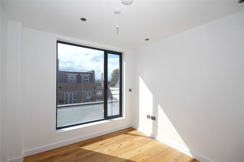 3 bedroom apartment to rent, Glebe Road, Hackney, Dalston, London, E8