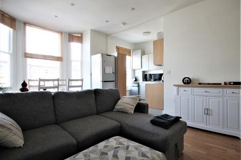 2 bedroom flat to rent, Primrose Gardens, Belsize Park, NW3