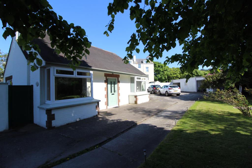 Cagliagh, Lezayre Road, Ramsey, Ramsey, Isle of Man, IM8 3 bed bungalow