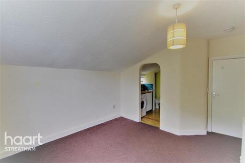 1 bedroom apartment to rent, Kingscourt Road, Streatham Hill SW16