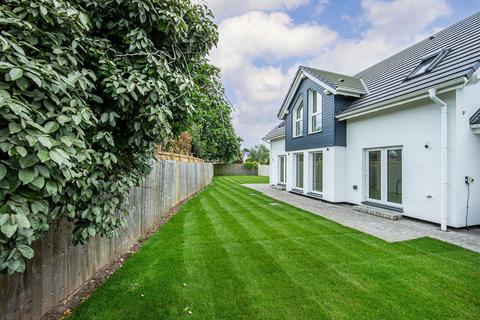 4 bedroom detached house for sale, 6 Cheney Close, Off Cheerbrook Road, Willaston